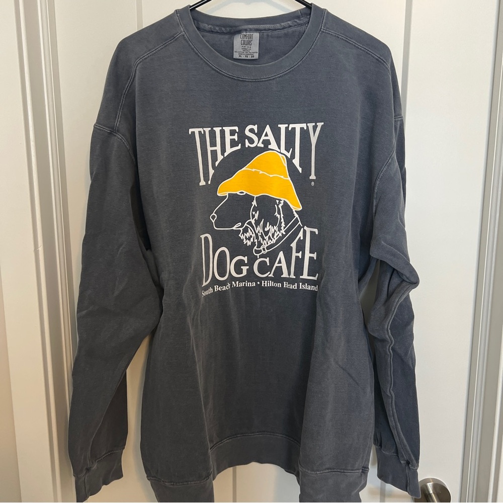 The Salty Dog Cafe Blue Sweatshirt size XL